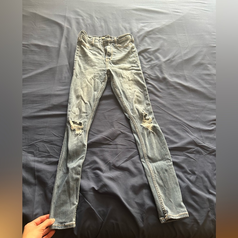 Hollister jeans